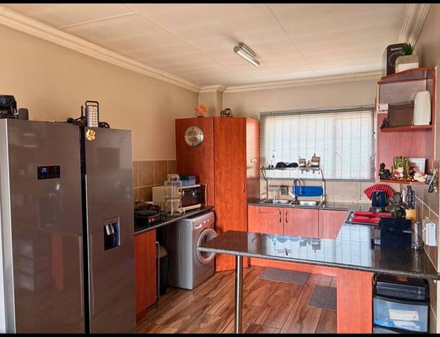 2 BEDROOM APARTMENT FOR SALE IN RYNFIELD